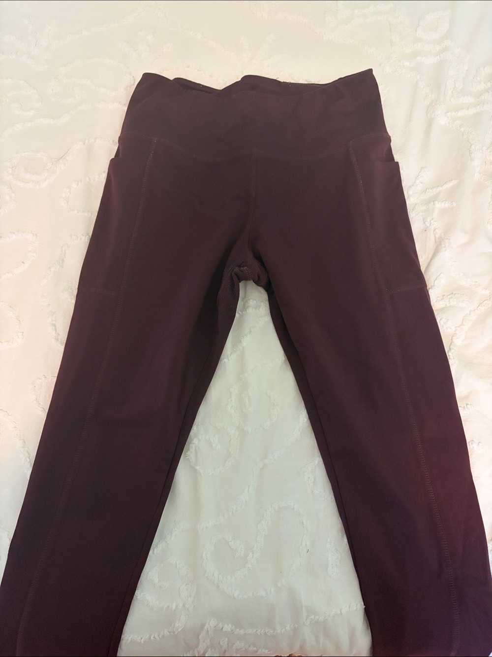 Danskin maroon leggings with pockets